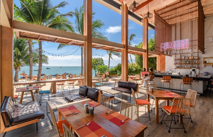 Flamingo Beach Front Cafe