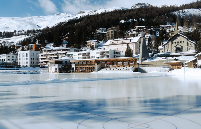 Curling rink (winter only)